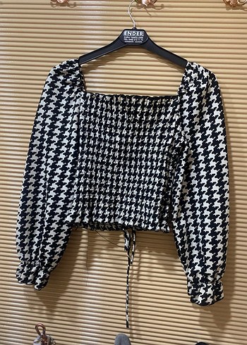 Kadın Siyah Beyaz Kazayağı Desenli Bluz - Görsel 3