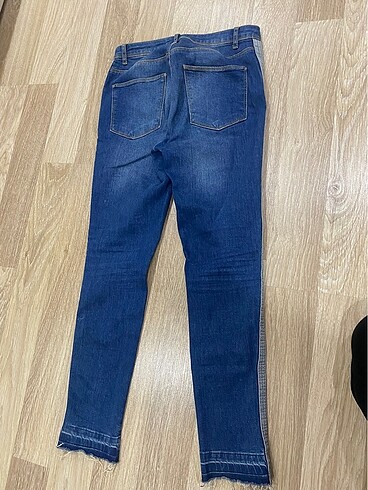 28 Beden mavi Renk Koton jean