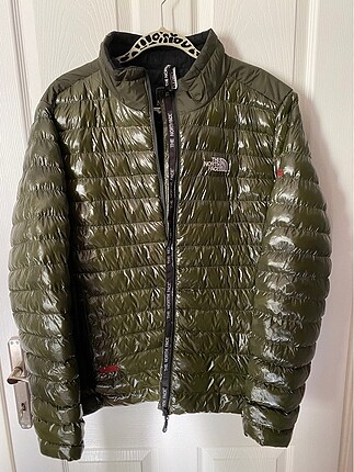 Haki renk north face şişme mont