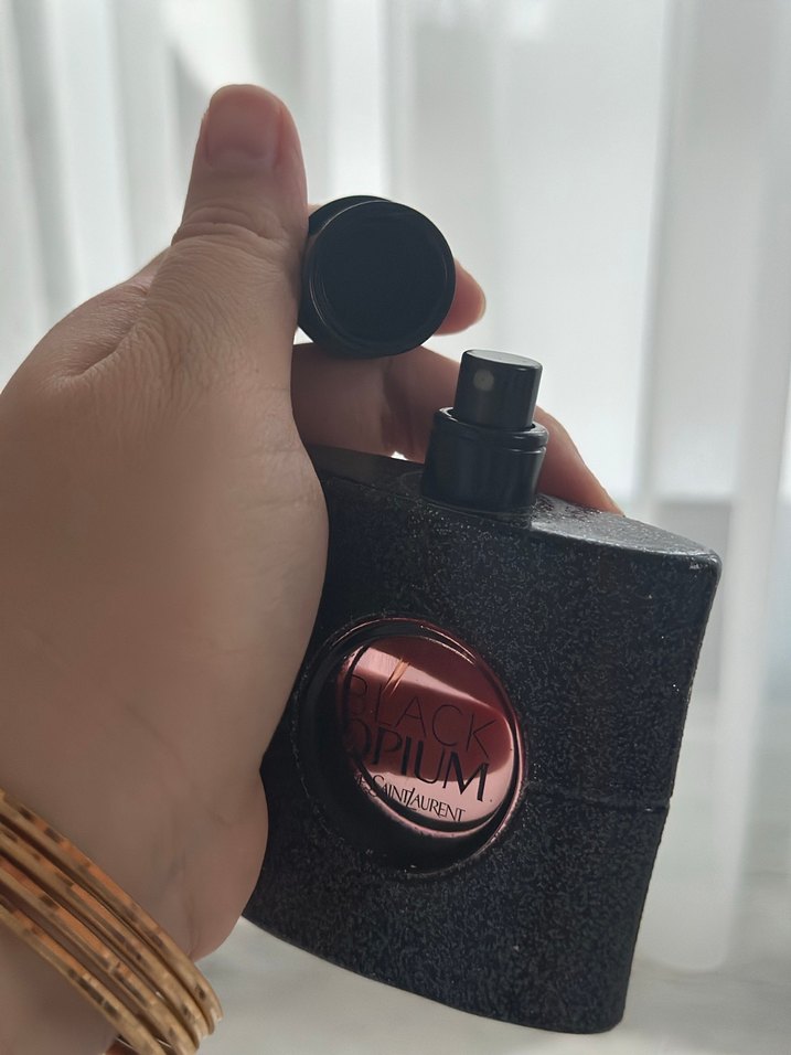 Yves Saint Laurent Black Opium 50ml - Görsel 3