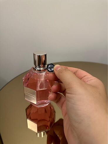 Viktor & Rolf Bayram kampanyası ??Victor & Rolf Flowerbomb 100ml edp