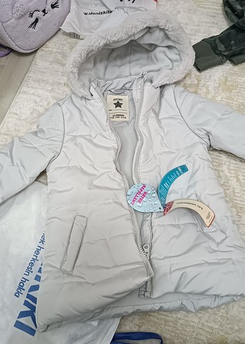 Kürklü Kapüşonlu Gri Kısa cocuk Mont - Görsel 3