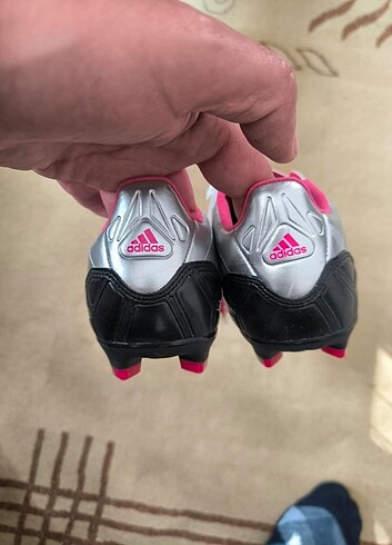 Adidas F30 krampon