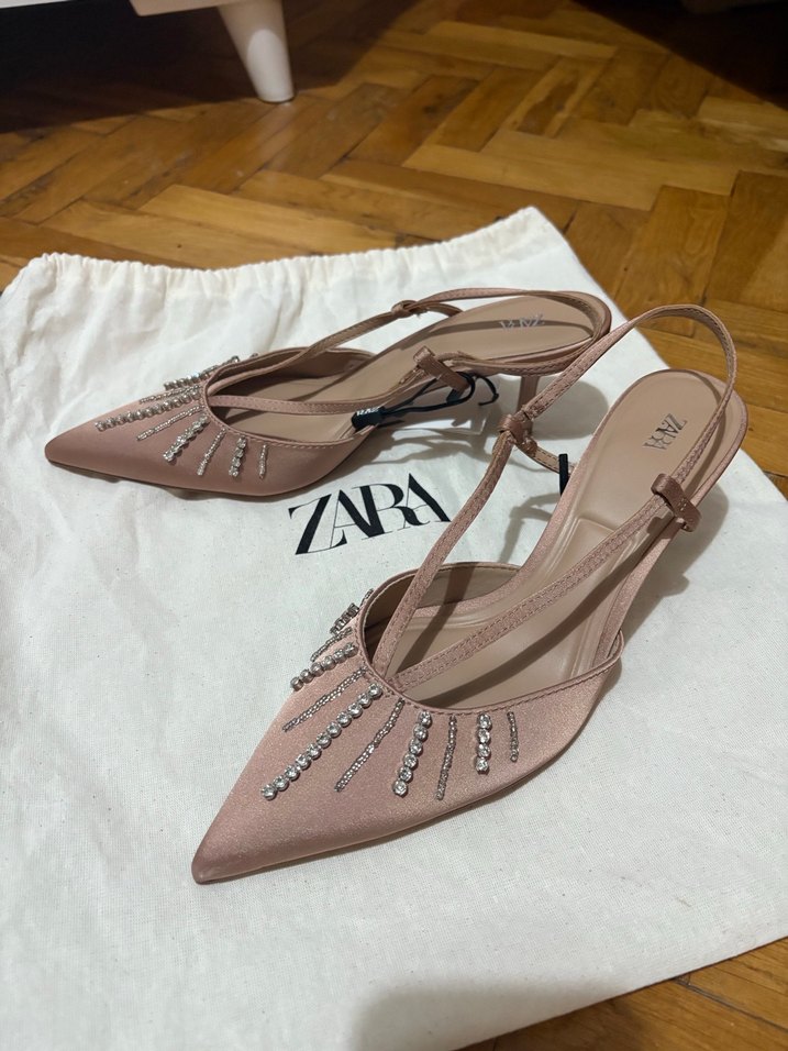 Bej Payet İşlemeli İnce Topuklu Kadın Ayakkabı - Görsel 2