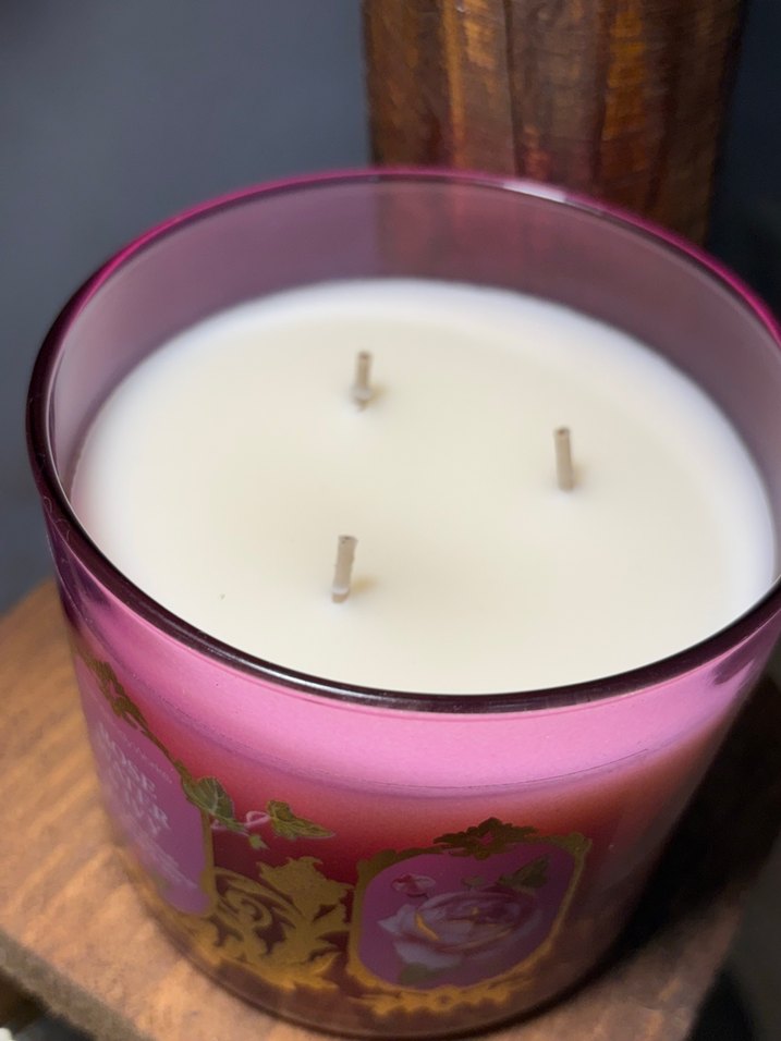 Burgundy Rose Water & Ivy Mum - Görsel 4