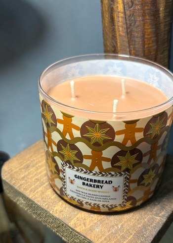 Altın Kapaklı Zencefilli Kurabiye Kokulu Mum - Görsel 4