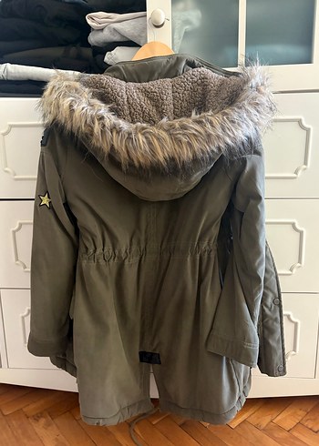 Gri Kadın Kaban, Kürklü Detaylı, Street Wear - Görsel 3