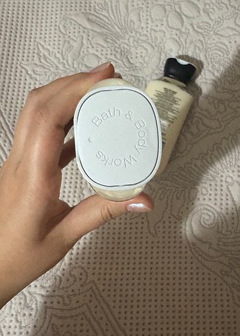 Bath & Body Works Into The Night Vücut Losyonu - Görsel 4