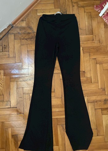 Siyah Kadın Yırtmaçlı İspanyol Paça Pantolon - Görsel 2