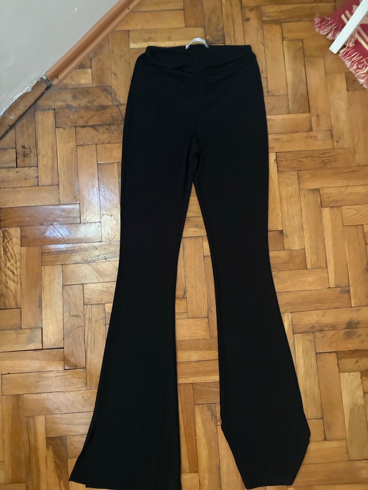 Siyah Kadın Yırtmaçlı İspanyol Paça Pantolon - Görsel 2