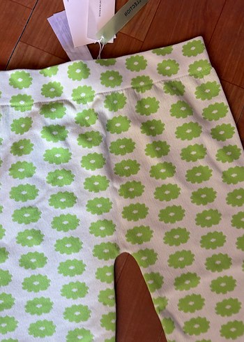 Zara Yarım Çiçekli Yeşil Tayt - Görsel 2