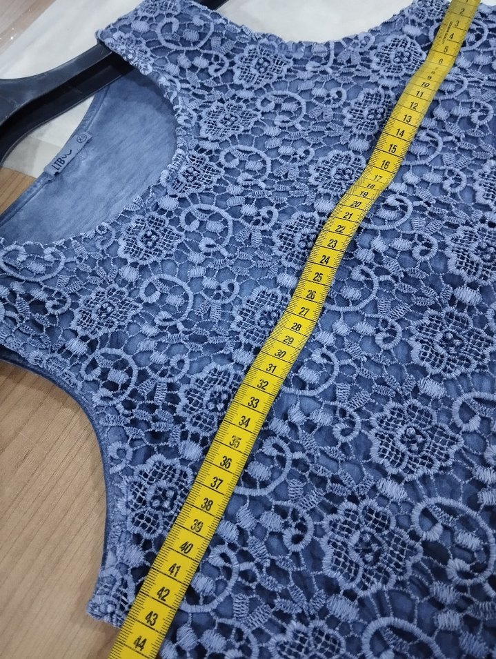 Gri Nakışlı Dantel Detaylı Kolsuz Denim Bluz - Görsel 5