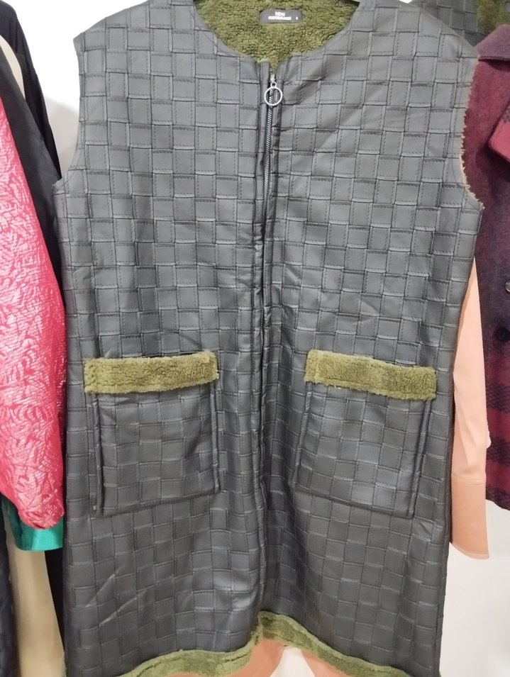 siyah Uzun Fermuarlı Kadın Yelek - Görsel 2