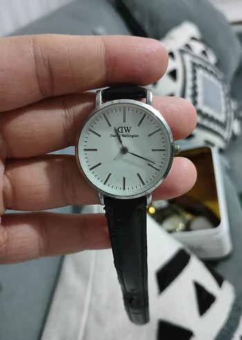 Minimalist Kadın Kol Saati Siyah Kayışlı - Görsel 3