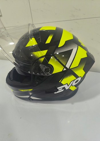 Kemerli Siyah Deri Motosiklet Kaskı - Görsel 3