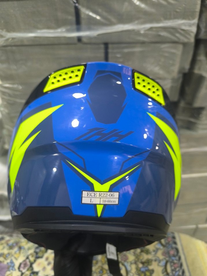 Mavi Renkli Desenli Biker Kask - Görsel 4