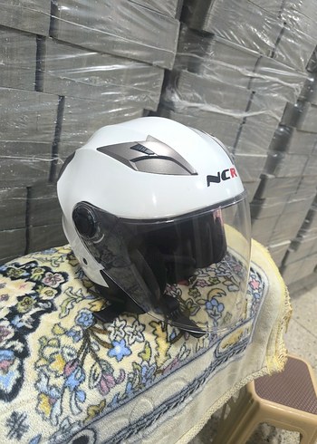 Beyaz Biker Motosiklet Kaskı Velcro Bantlı - Görsel 2