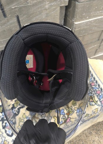 Parlak Siyah Baskılı Motosiklet Kaskı - Görsel 3