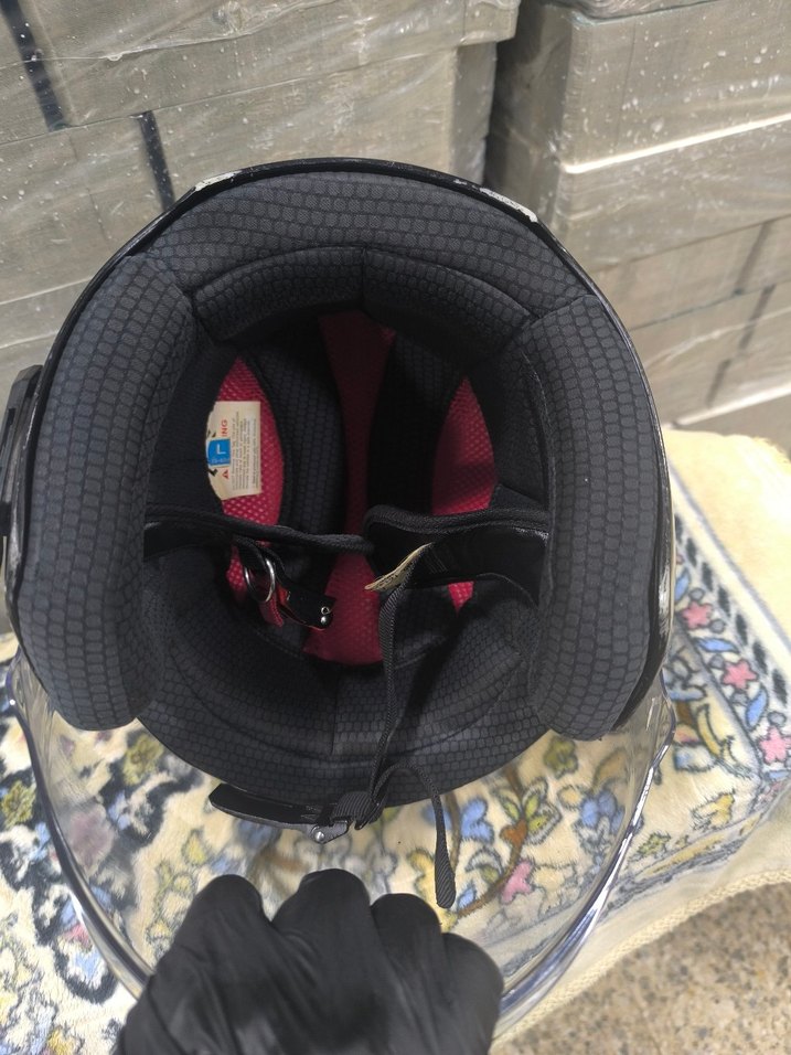 Parlak Siyah Baskılı Motosiklet Kaskı - Görsel 3