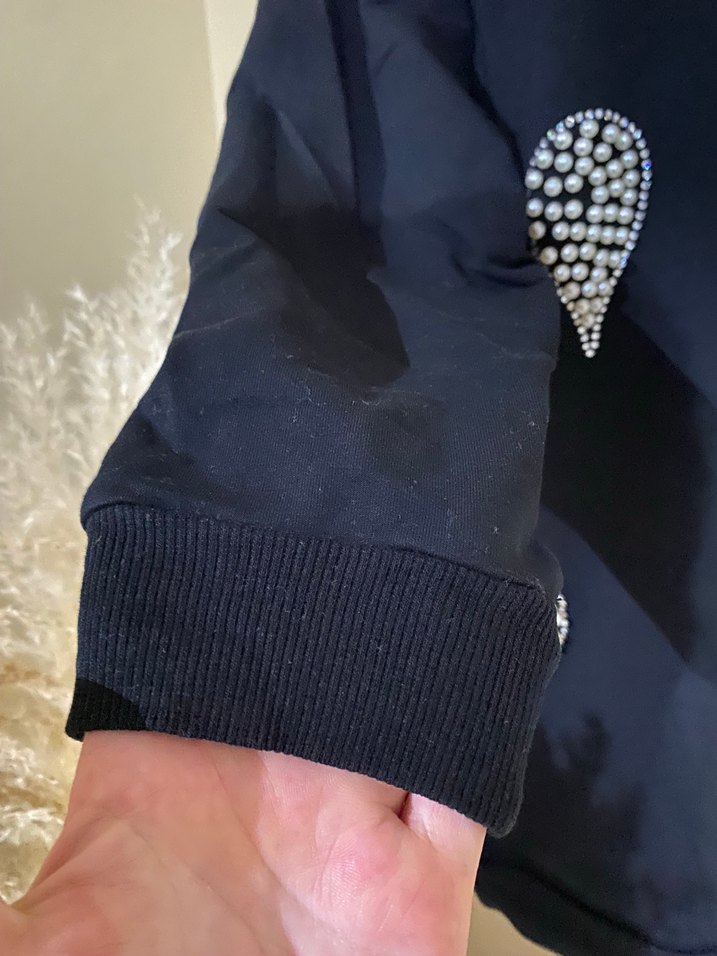 Siyah Uzun Kollu Pul İşlemeli iki iplik sweat - Görsel 4