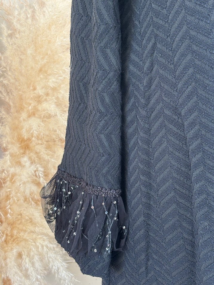 Nakışlı Siyah Uzun Örgü Hırka - Görsel 3