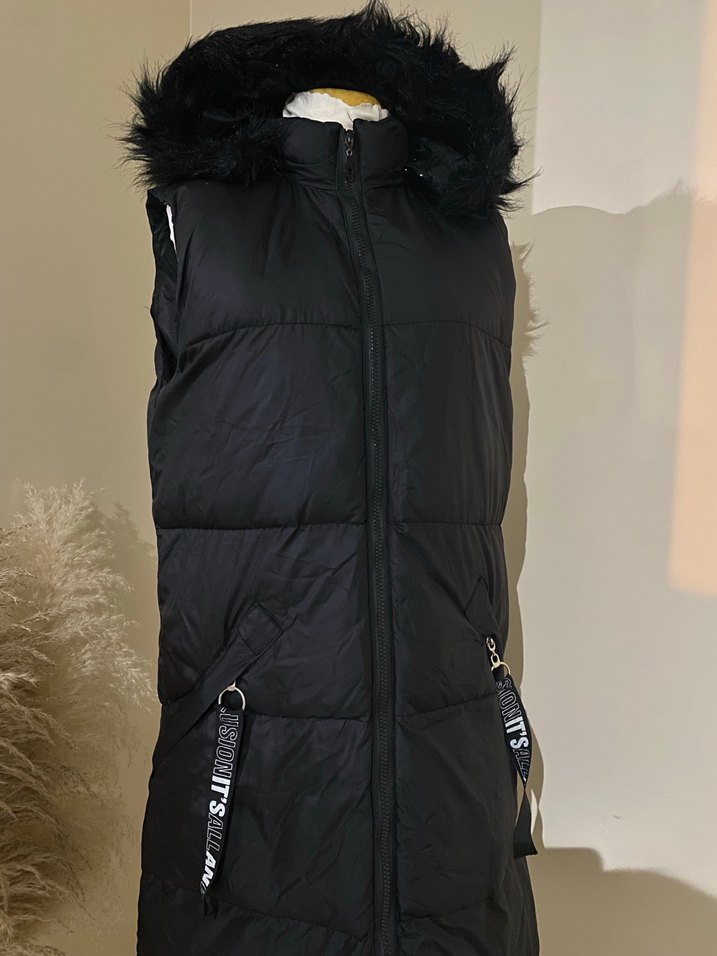 Uzun Siyah Kürklü Kadın Yelek - Görsel 2