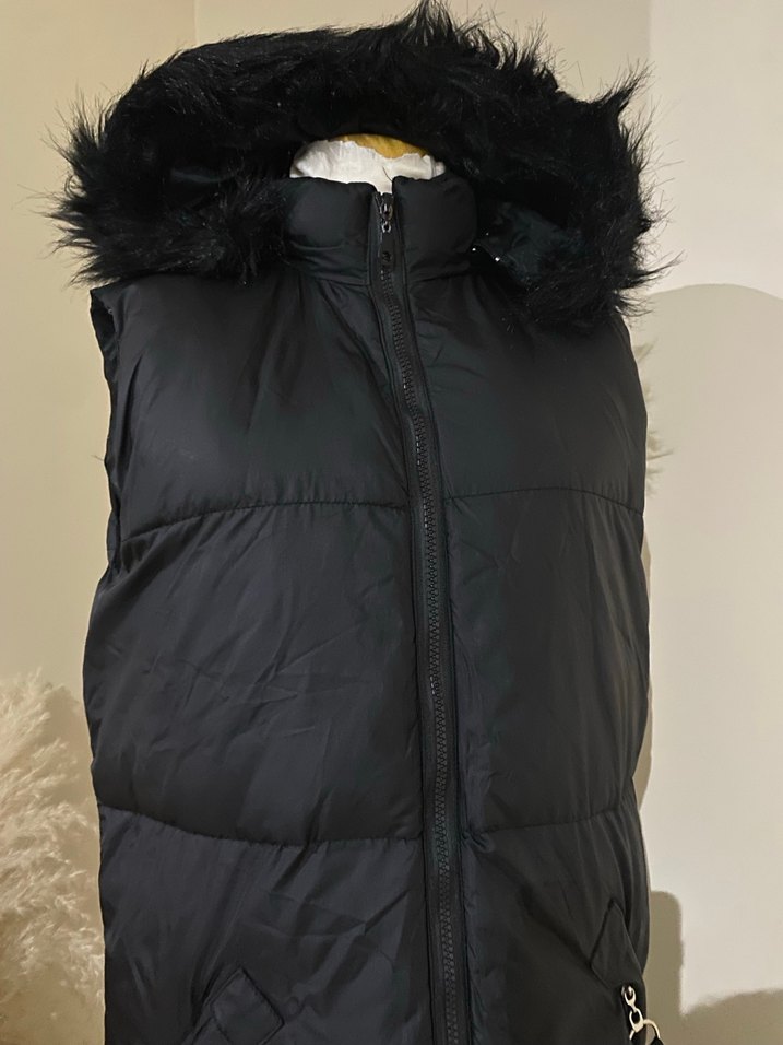 Uzun Siyah Kürklü Kadın Yelek - Görsel 3