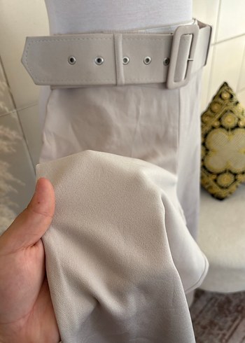 Diğer Kemer Detaylı Bej Keten Kadın Pantolon