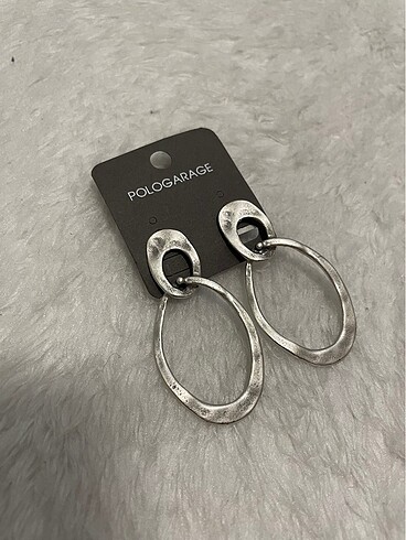 Pologarage Küpe