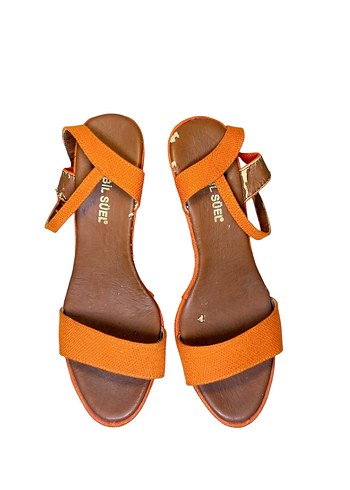 Turuncu Yılan Desenli Dolgu Topuklu Sandalet - Görsel 4