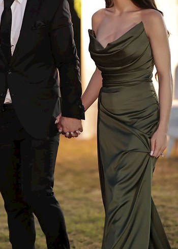 Haki yeşili abiye - Görsel 3