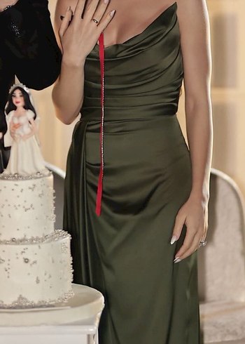 Haki yeşili abiye - Görsel 2