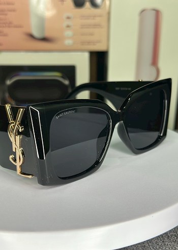 Yves Saint Laurent 53/19 145 Kadın Güneş Gözlüğü - Görsel 2