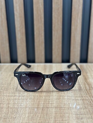 Ray ban 8368 49 ekartman güneş gözlüğü