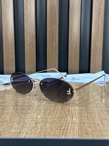 FENDİ roma güneş gözlüğü
