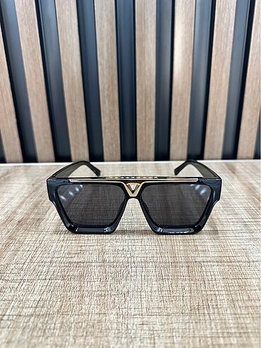 Beden Louis VUITTON 61/13 güneş gözlüğü
