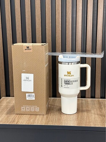 Stanley 1.18 lt pipetli termos