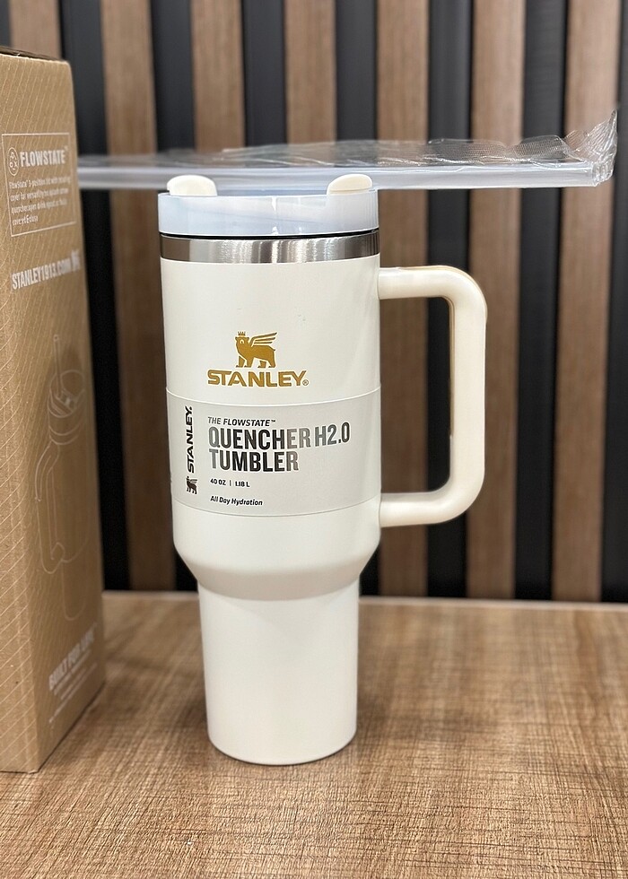 Stanley 1.18 lt pipetli termos - Görsel 3