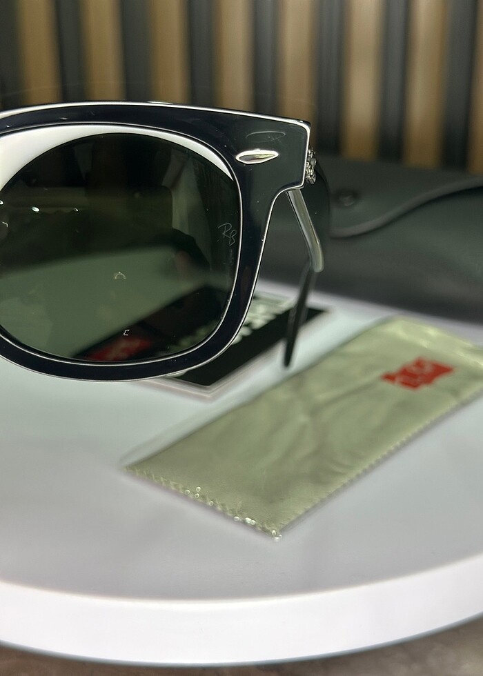 Ray ban 4340 601 50/22 150 3N wayfarer eğimli - Görsel 5