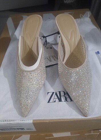 Zara Zara yeni etiketli