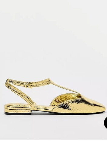 Zara yeni etiketli