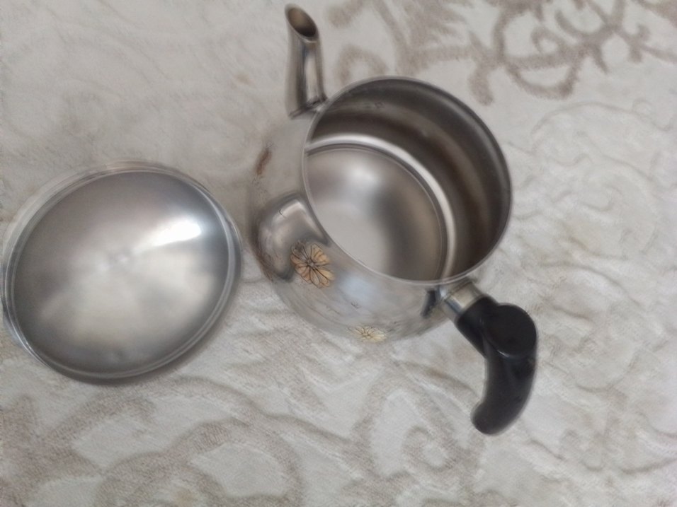 Çiçek Desenli Gri Beyaz Çaydanlık - Görsel 3