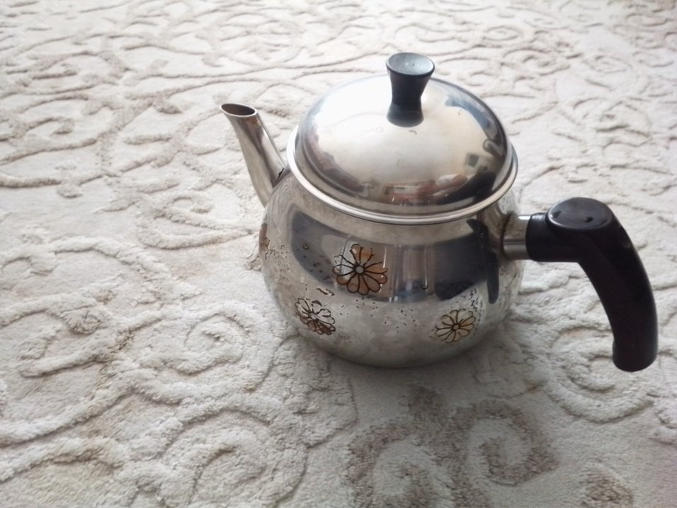 Çiçek Desenli Gri Beyaz Çaydanlık - Görsel 5