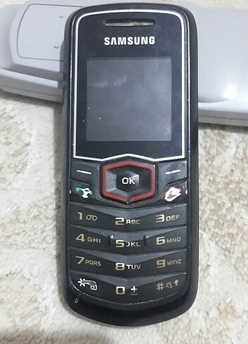 Samsung tuşlu telefon - Görsel 4