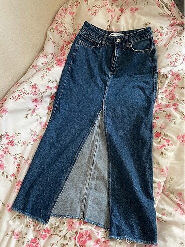 38 Beden Koton jeans yırtmaçlı etek