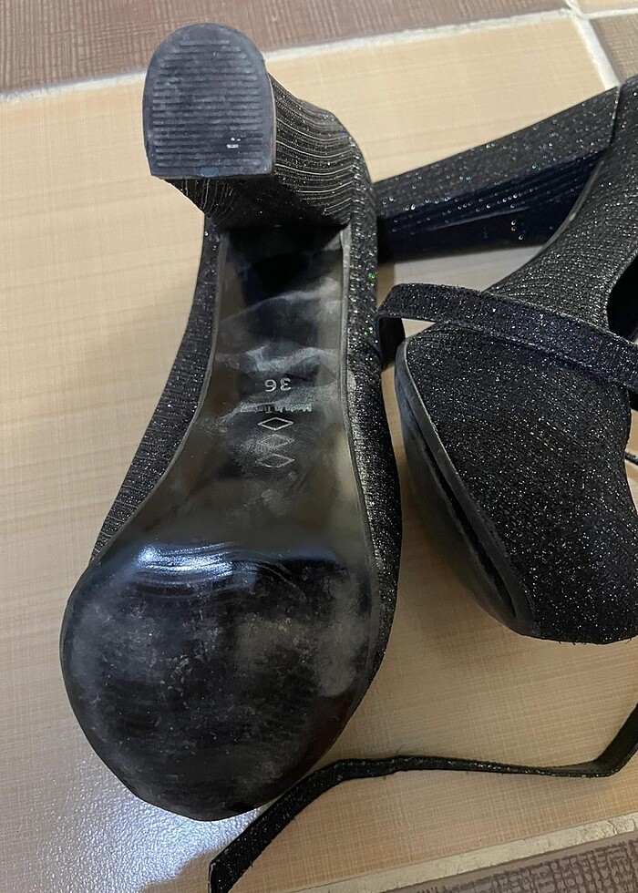 Topuklu ayakkabı - Görsel 3