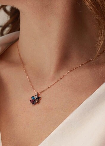 Beden Renkli Zirkon Taşlı Rose Gold Kaplama.
