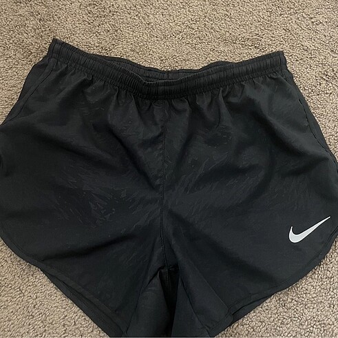 Nike Running Sort