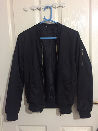 Siyah bomber