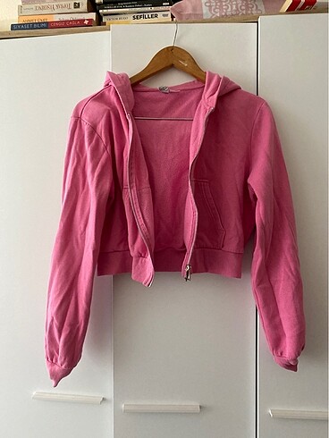 H&M sweatshirt